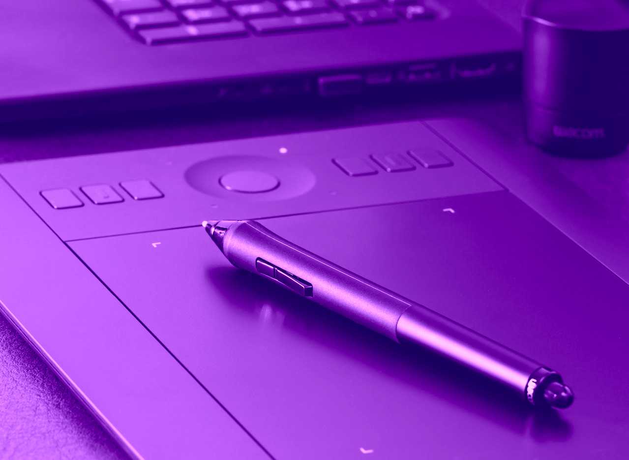 Verifica si la agencia ofrece servicios de SEO y marketing digital