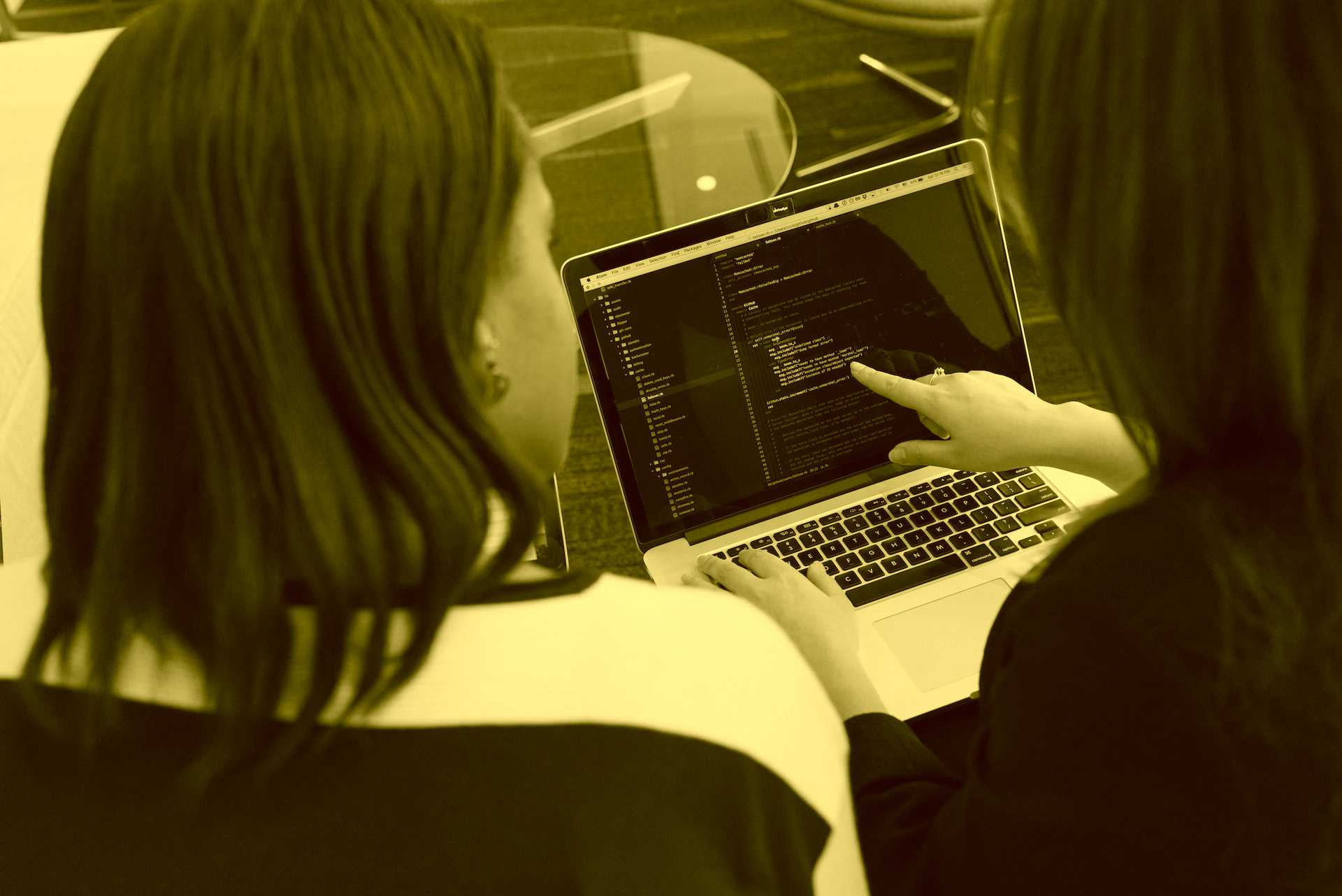Analizar proyectos previos y casos de éxito de la agencia de diseño web